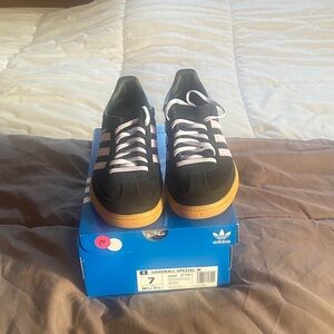 Adidas  Black and violet Sneakers with Gum Sole size 7, new with box